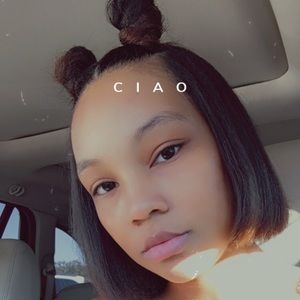 Meet your Posher, Deasha